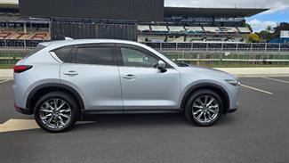 2019 Mazda CX-5 - Thumbnail