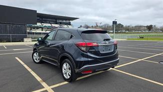 2020 Honda VEZEL - Thumbnail