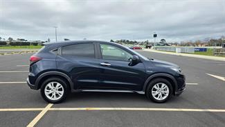 2020 Honda VEZEL - Thumbnail