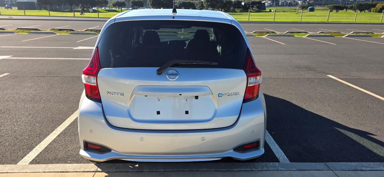 2017 NISSAN NOTE