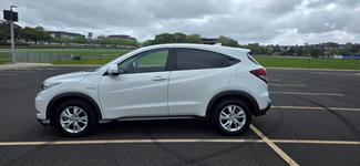 2017 Honda VEZEL - Thumbnail
