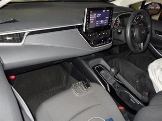 2020 Toyota COROLLA - Thumbnail