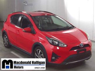 2017 Toyota Aqua - Thumbnail