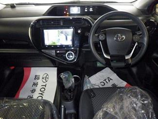 2017 Toyota Aqua - Thumbnail