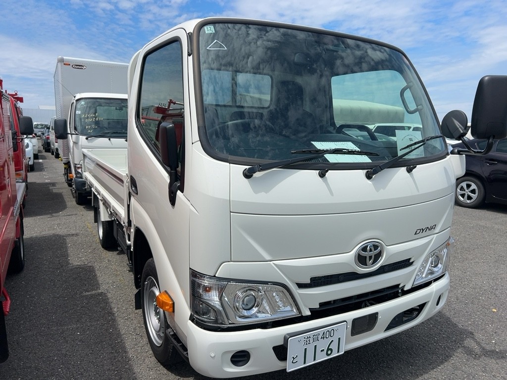 2025 Toyota DYNA