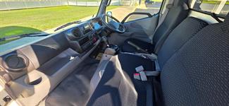 2025 Toyota DYNA - Thumbnail