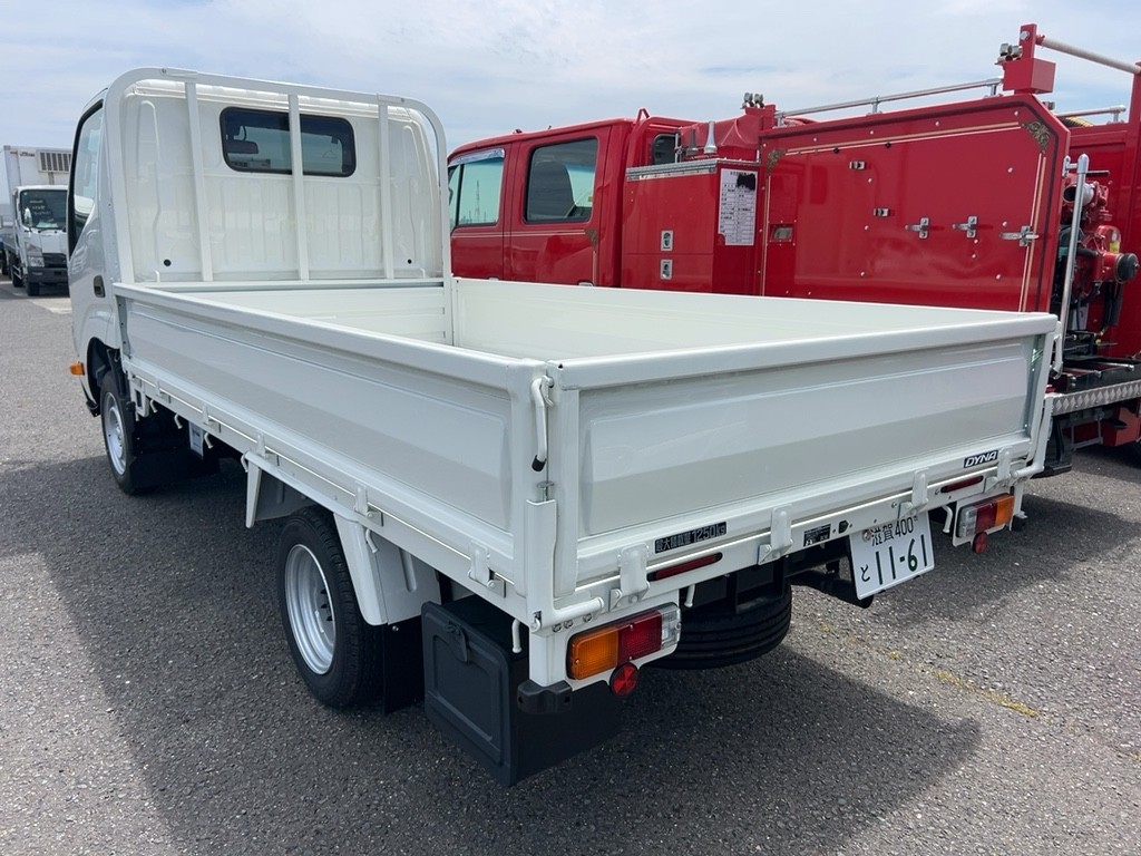 2025 Toyota DYNA