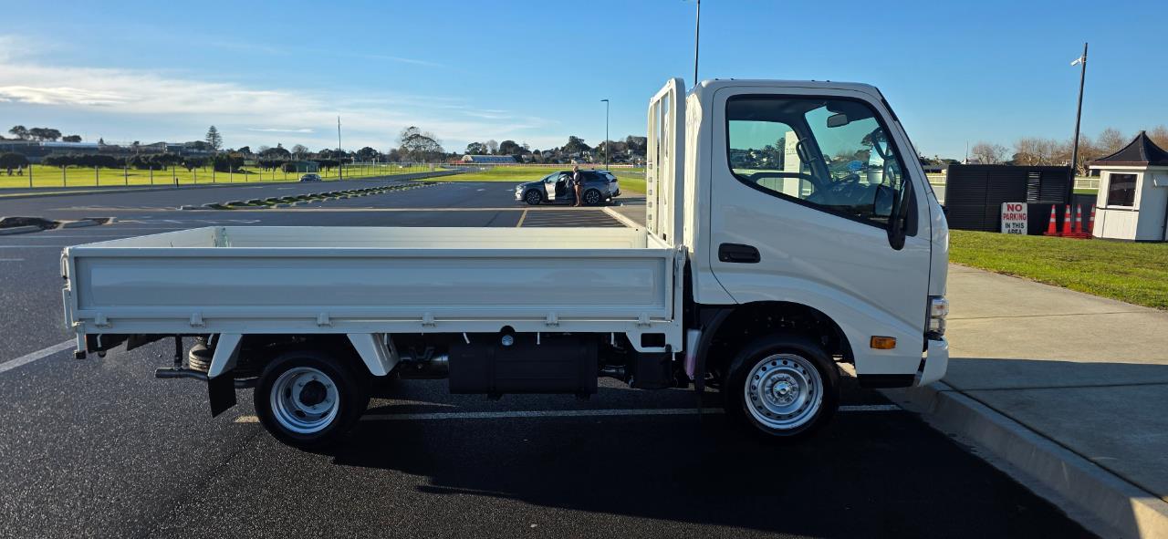 2025 Toyota DYNA