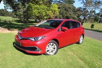 2016 Toyota Auris - Thumbnail