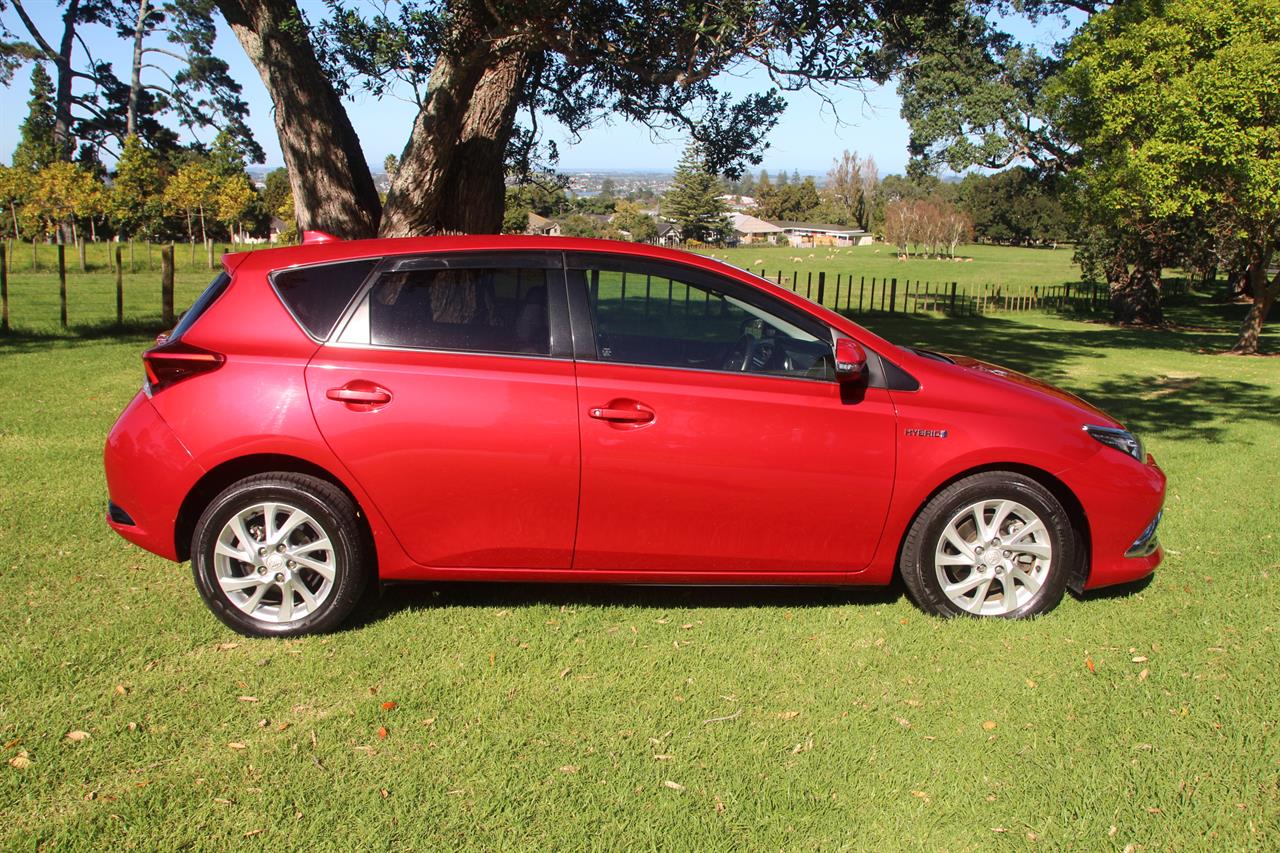 2016 Toyota Auris