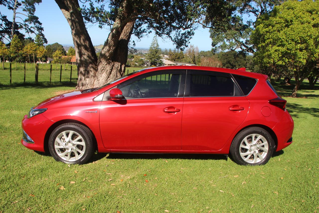 2016 Toyota Auris