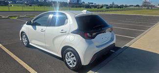 2020 Toyota Yaris - Thumbnail
