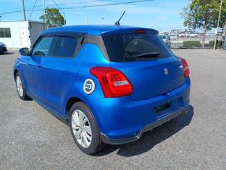 2017 Suzuki Swift - Thumbnail