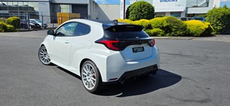 2021 Toyota Yaris - Thumbnail