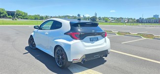 2021 Toyota Yaris - Thumbnail