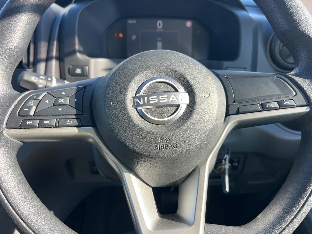 2025 NISSAN NV200
