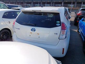 2017 Toyota PRIUS - Thumbnail