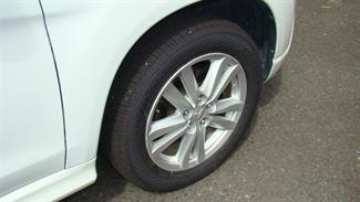 2010 Mitsubishi RVR - Thumbnail