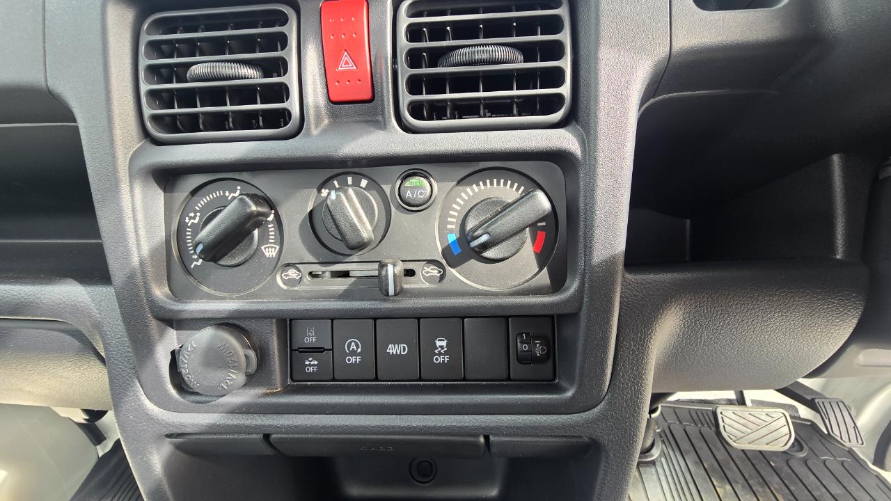 2023 Suzuki Carry