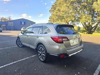 2015 Subaru OUTBACK - Thumbnail